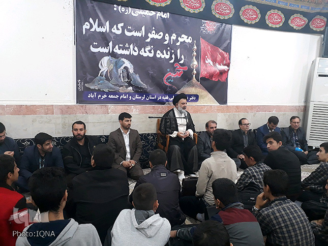 دیدار دانش&zwnj;آموزان بسیجی لرستان با آیت&zwnj;الله میرعمادی + عکس