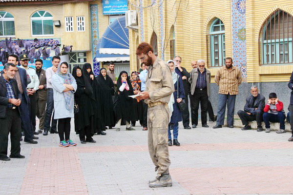 گزارش تصویری نمایش &laquo;گزارش یک تابوت&raquo; در آمل