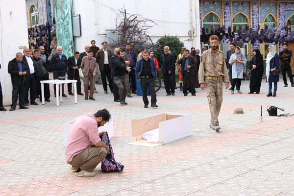 گزارش تصویری نمایش &laquo;گزارش یک تابوت&raquo; در آمل