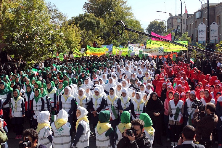 اعلام مسیرهای راهپیمایی یوم الله 13 آبان ماه در کردستان اعلام مسیرهای راهپیمایی یوم الله 13 آبان ماه در کردستان
