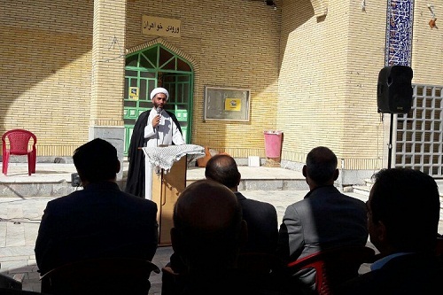 نبرد امروز مسلمانان، جنگ خندقی در مقابل دنیای کفر است
