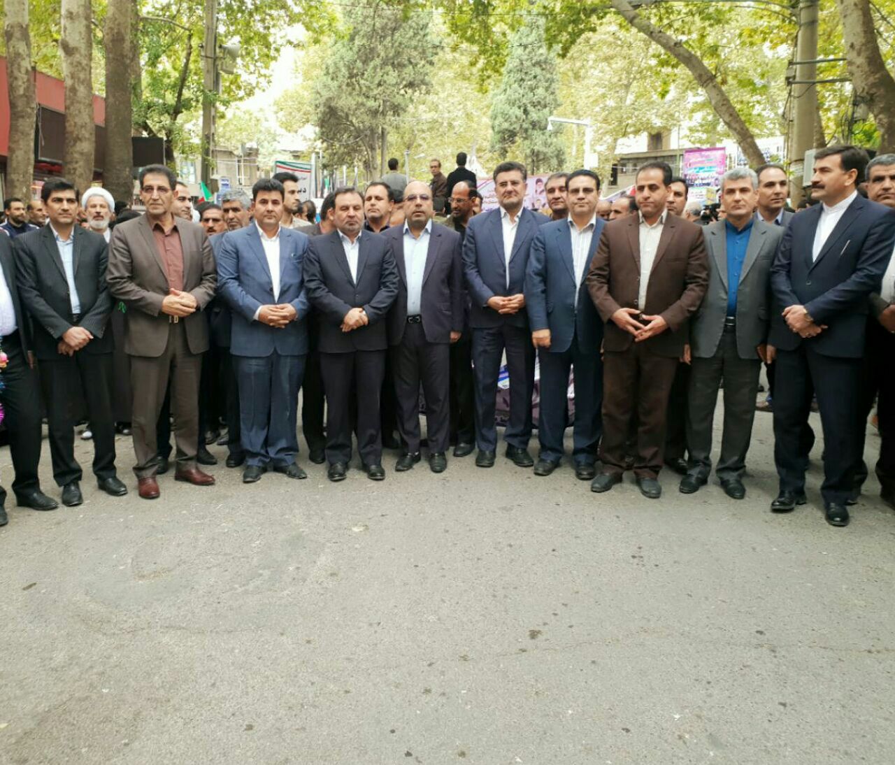 برگزاری مراسم راهپیمایی 13 آبان در شهرهای لرستان + عکس برگزاری مراسم راهپیمایی 13 آبان در شهرهای لرستان + عکس