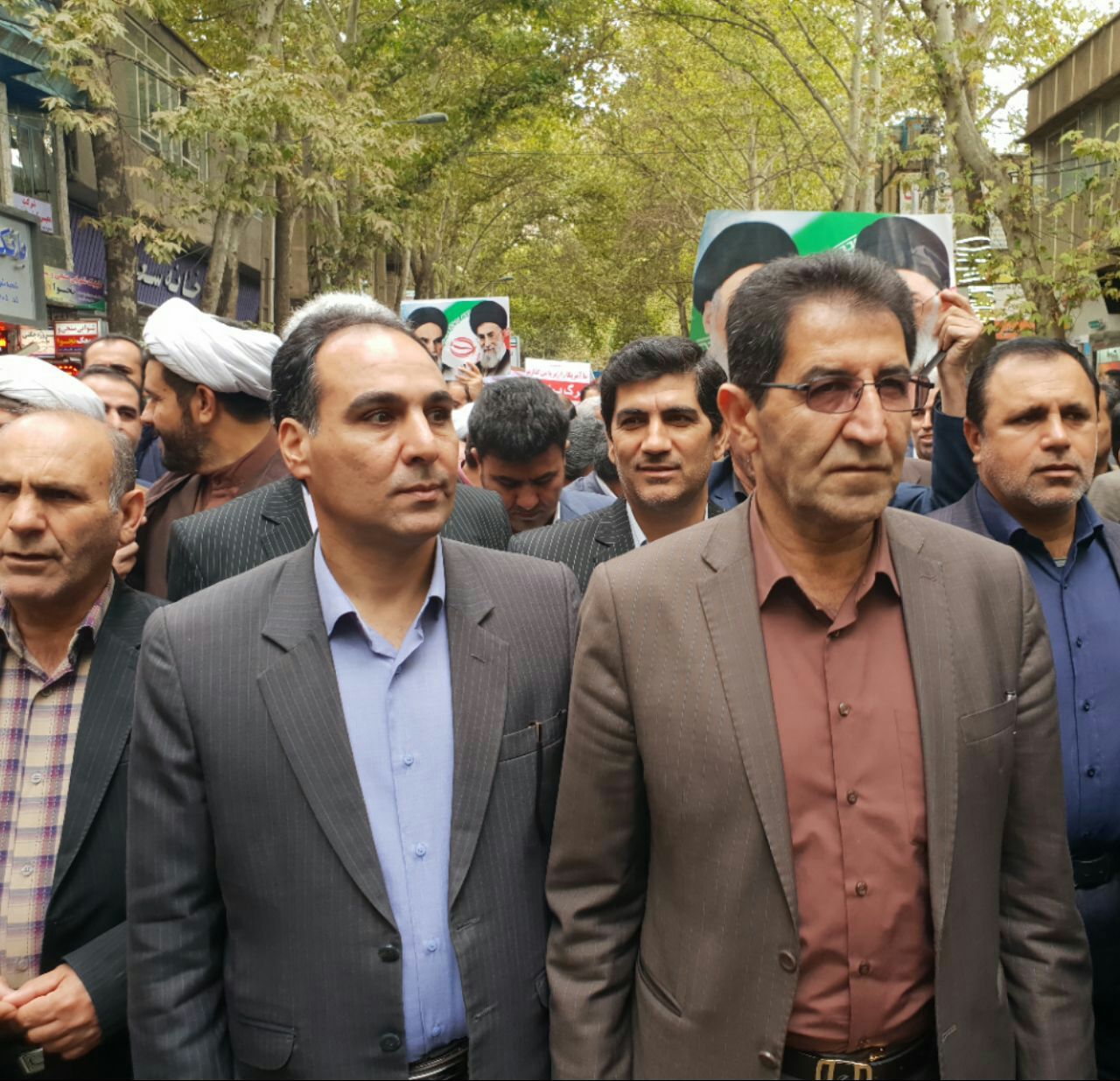 برگزاری مراسم راهپیمایی 13 آبان در شهرهای لرستان + عکس برگزاری مراسم راهپیمایی 13 آبان در شهرهای لرستان + عکس