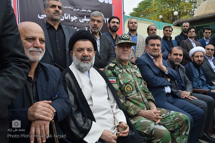گزارش تصویری راهپیمایی یوم الله 13 آبان در لرستان