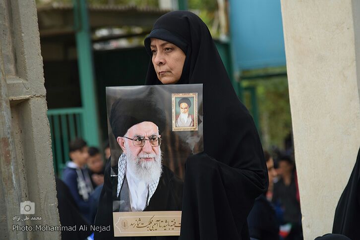 گزارش تصویری راهپیمایی یوم الله 13 آبان در لرستان