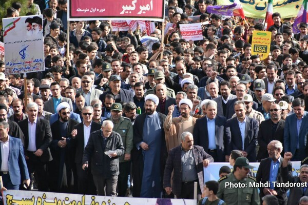 راهپیمایی روز ملی مبارزه با استکبار جهانی در ماکو