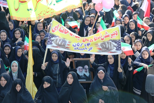 راهپیمایی روز ملی مبارزه با استکبار جهانی در سلماس