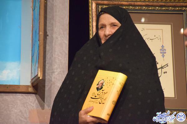 عزم شاعران متعهد برای فعالیت در جبهه پدافندی انقلاب