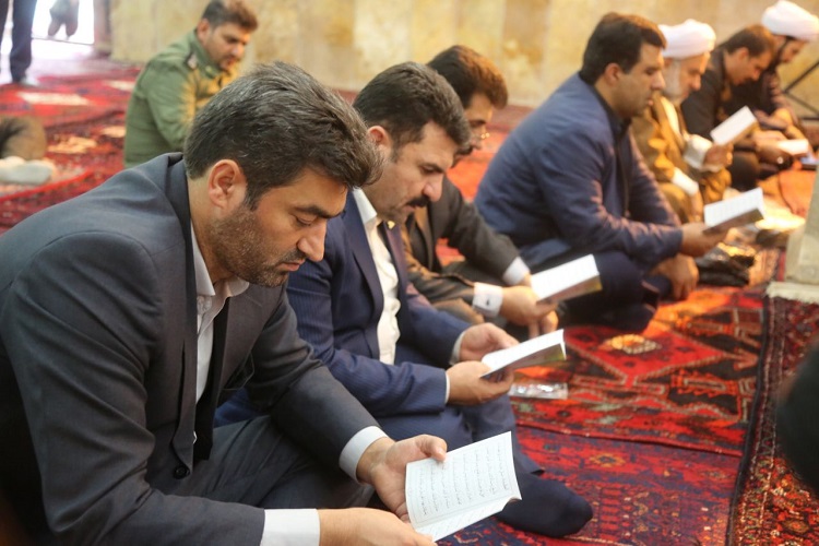 زیارت&zwnj;نامه پیامبر اعظم (ص) در مسجد جامع سنندج قرائت شد