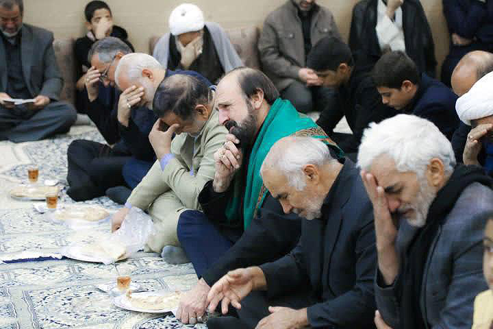 گزارش تصویری/مراسم عزاداری شهادت امام رضا در دفتر امام جمعه یزد