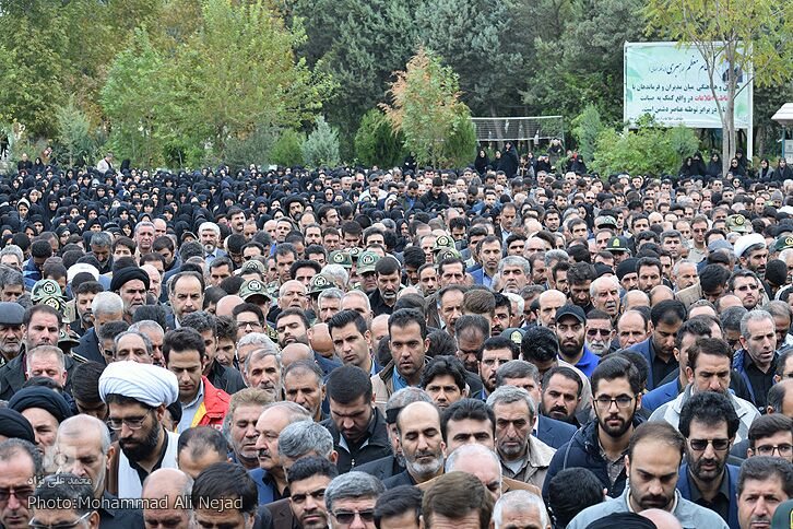گزارش تصویری مراسم تشییع و خاکسپاری شهید سیدنورخدا موسوی
