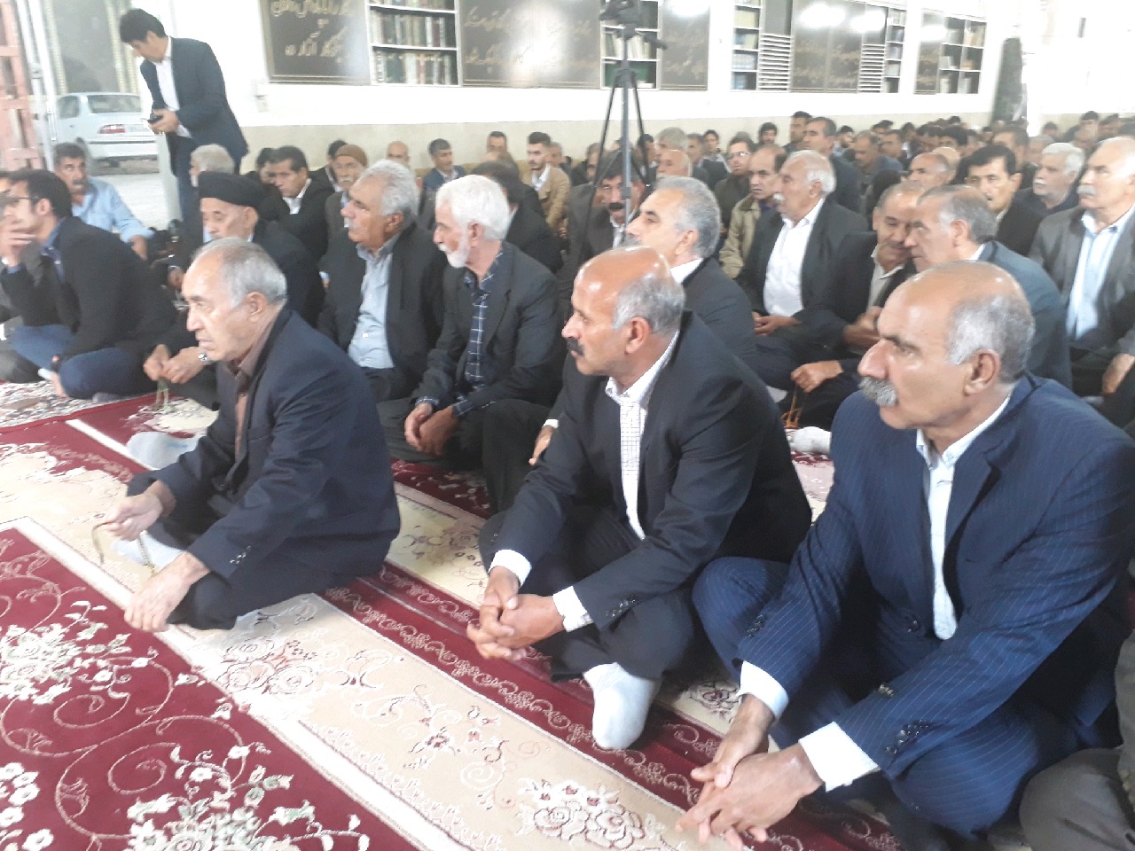 اولیای دم در خرمآباد از قصاص قاتل گذشتند اولیای دم در خرمآباد از قصاص قاتل گذشتند