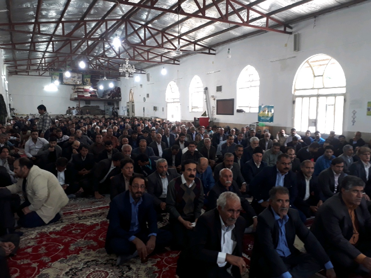اولیای دم در خرمآباد از قصاص قاتل گذشتند اولیای دم در خرمآباد از قصاص قاتل گذشتند