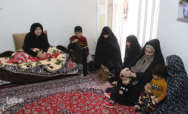 جشن تولدی برای یک شهید در کوهدشت + عکس