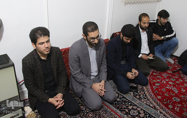 جشن تولدی برای یک شهید در کوهدشت + عکس