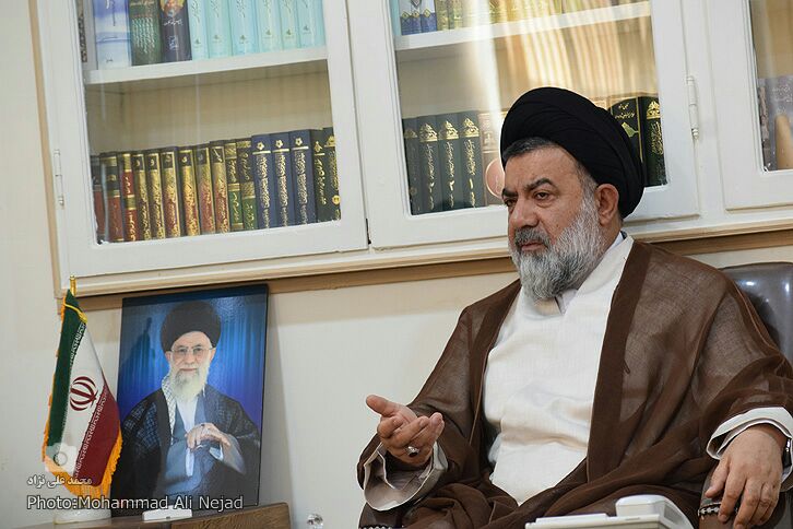 دیدار کارکنان بیمه سلامت لرستان با آیتالله میرعمادی دیدار کارکنان بیمه سلامت لرستان با آیتالله میرعمادی