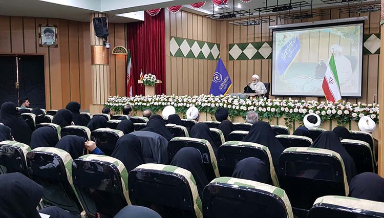 برگزاری همایش &laquo;طلیعه حضور&raquo; در یزد+عکس