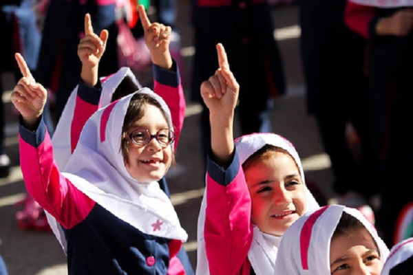 برگزاری جشن &laquo;زیبا نویسی&raquo; ویژه 2500 دانش آموز ملایری