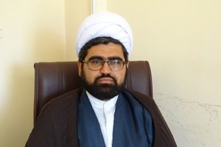 روحانیون برکات وقف را برای مردم بیان کنند
