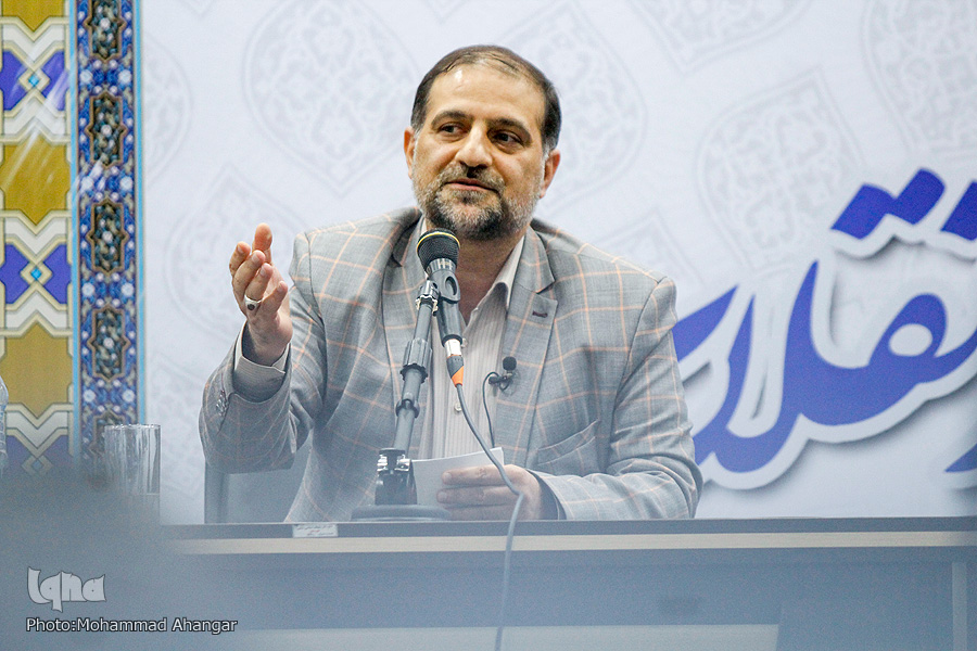 حفظ قرآن در فرهنگ عمومی کشورمان نیست