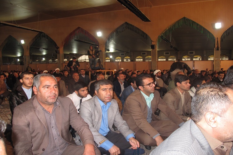 مرحوم آیت&zwnj;الله ملک&zwnj;حسینی از پیشگامان مبارزات انقلاب بود