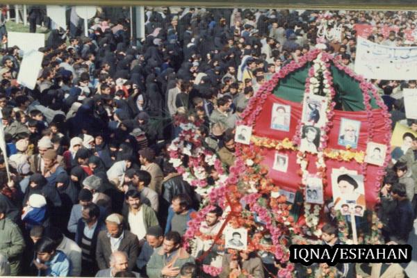 25آبان سال 62 اصفهان به روایت تصویر 25آبان سال 62 اصفهان به روایت تصویر