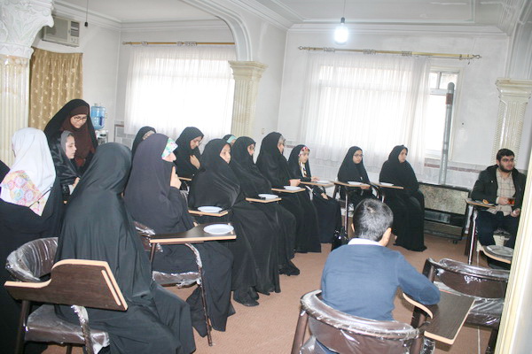 گزارش تصویری تجلیل از هشت حافظ قرآن مازندران در نکا