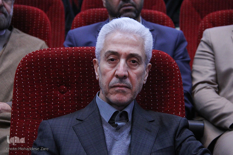 مشکلی برای تامین ارز دانشجویی نداریم