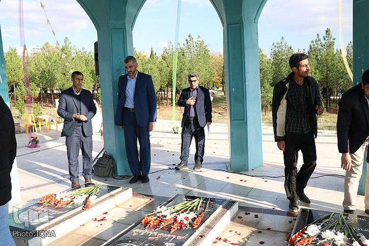 گزارش تصویری آیین سالروز آغاز امامت امام زمان(عج) در دانشگاه لرستان