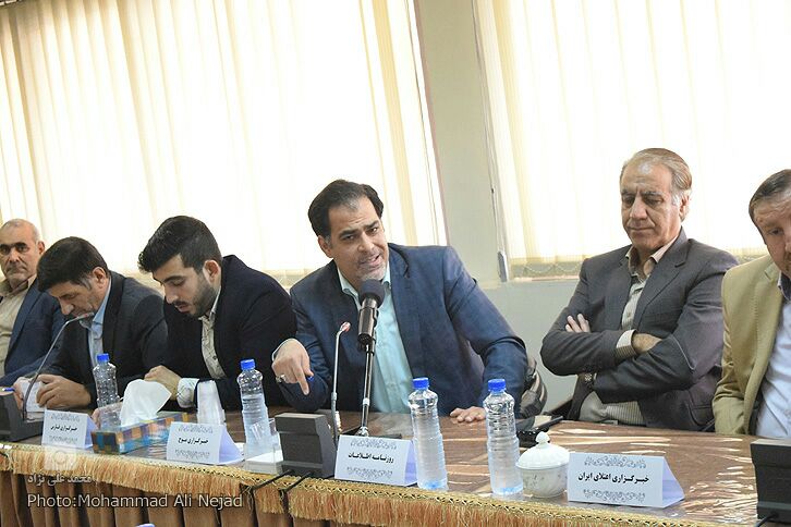 گزارش تصویری نشست خبری تشریح برنامههای سالگرد پیروزی انقلاب در شبکه افلاک گزارش تصویری نشست خبری تشریح برنامههای سالگرد پیروزی انقلاب در شبکه افلاک