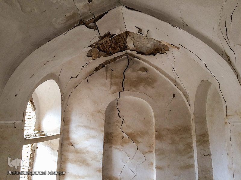ما بارگه دادیم این رفت ستم بر ما