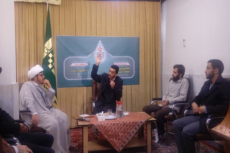 شاخص&zwnj;های ستایش&lrm;گری تراز انقلاب اسلامی بررسی شد