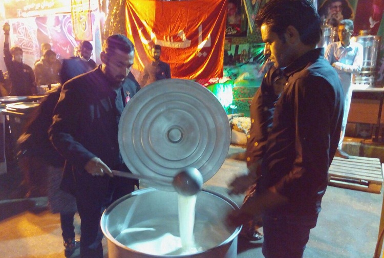 تصاویری از خدمت&zwnj;رسانی به زوار پاکستانی در زاهدان