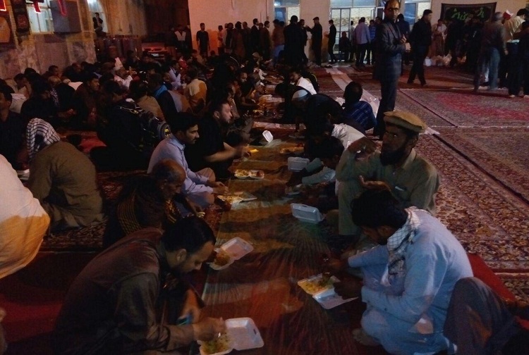 تصاویری از خدمت&zwnj;رسانی به زوار پاکستانی در زاهدان