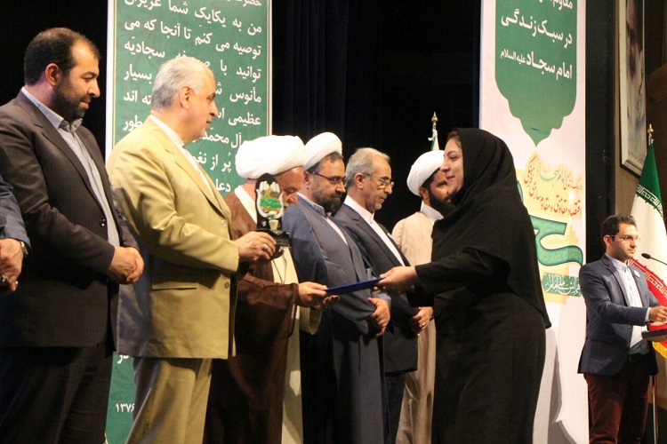 خبرگزاری ایکنای خراسان شمالی رسانه برتر همایش ملی اقتصاد مقاومتی و مقام سازی فرهنگی شد
