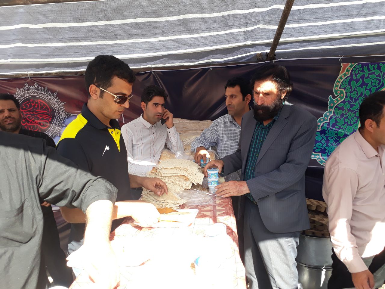 گزارش تصویری از خدمت‌رسانی شهرداری خرم‎آباد به زائران اربعین