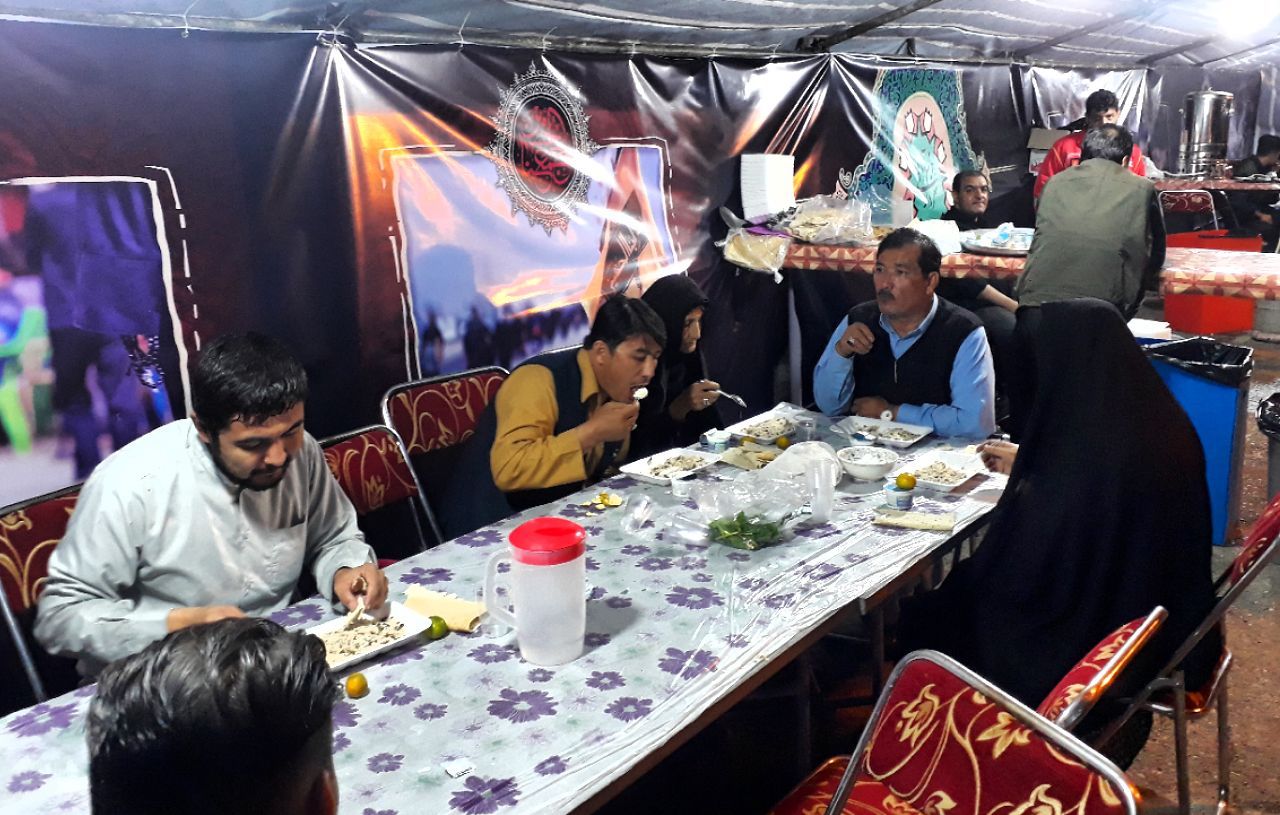 گزارش تصویری از خدمت‌رسانی شهرداری خرم‎آباد به زائران اربعین