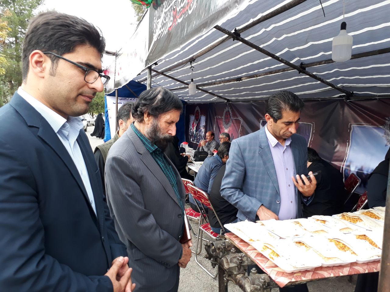 گزارش تصویری از خدمت‌رسانی شهرداری خرم‎آباد به زائران اربعین