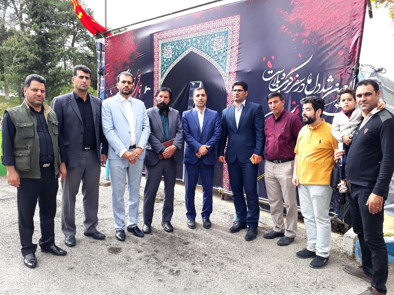 گزارش تصویری از خدمت‌رسانی شهرداری خرم‎آباد به زائران اربعین