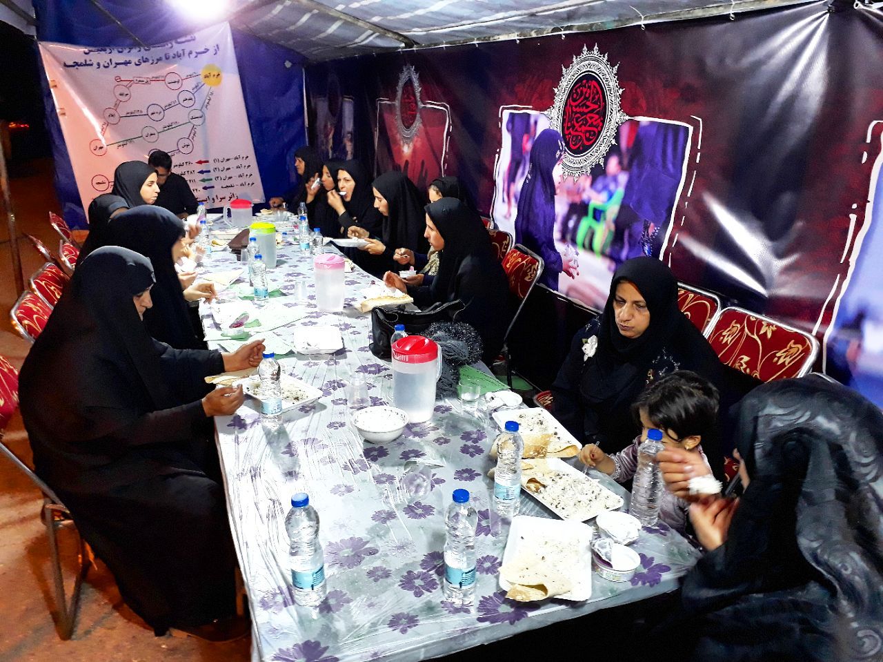گزارش تصویری از خدمت‌رسانی شهرداری خرم‎آباد به زائران اربعین
