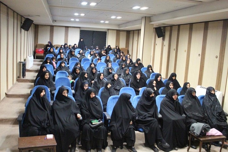 برگزاری کارگاه آموزشی تدبر در قرآن در فرهنگسرای الغدیر برگزاری کارگاه آموزشی تدبر در قرآن در فرهنگسرای الغدیر