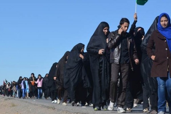 حرکت قافله جاماندگان اربعین در کاشان حرکت قافله جاماندگان اربعین در کاشان