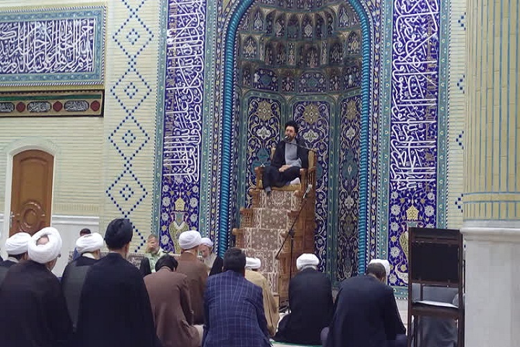 برگزاری مراسم عزاداری شب اربعین با حضور مفسر بزرگ قرآن کریم