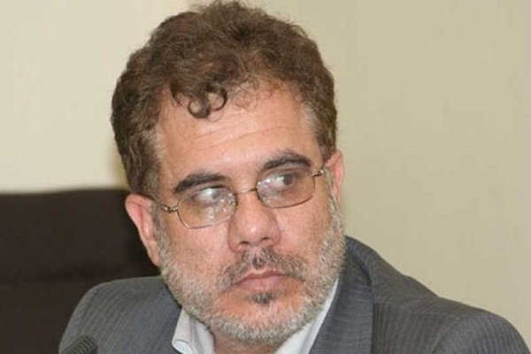 اندیشمندان کشور به جای پند، راه‌حل بدهند/ 4 ویژگی عباس(ع)؛ راه‌گشای مشکلات بشر امروز
