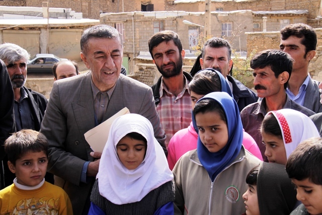 خیرین کشوری به یاری دانش&zwnj;آموزان روستای گرماش شتافتند