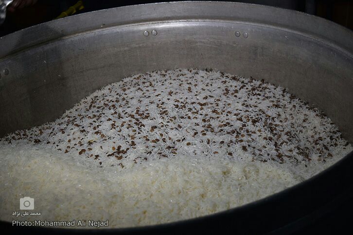 گزارش تصویری از خدمت&zwnj;رسانی به زائران اربعین در موکب&zwnj;های خرم&zwnj;&lrm;آباد
