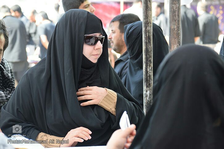 گزارش تصویری از خدمت&zwnj;رسانی به زائران اربعین در موکب&zwnj;های خرم&zwnj;&lrm;آباد