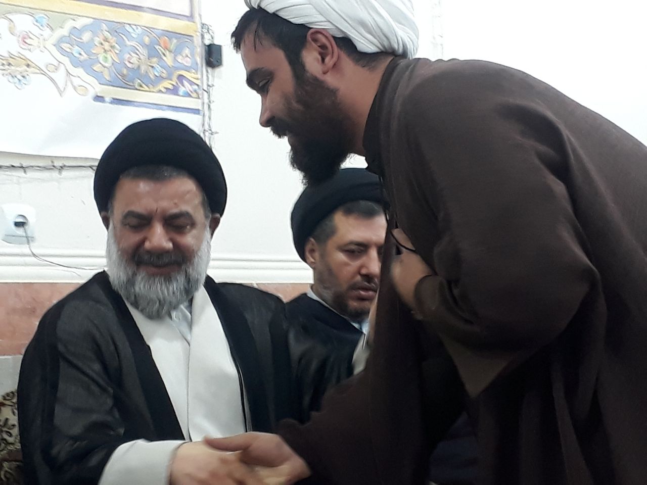 مراسم عمامه&zwnj;گذاری طلاب حوزه علمیه لرستان برگزار شد + عکس