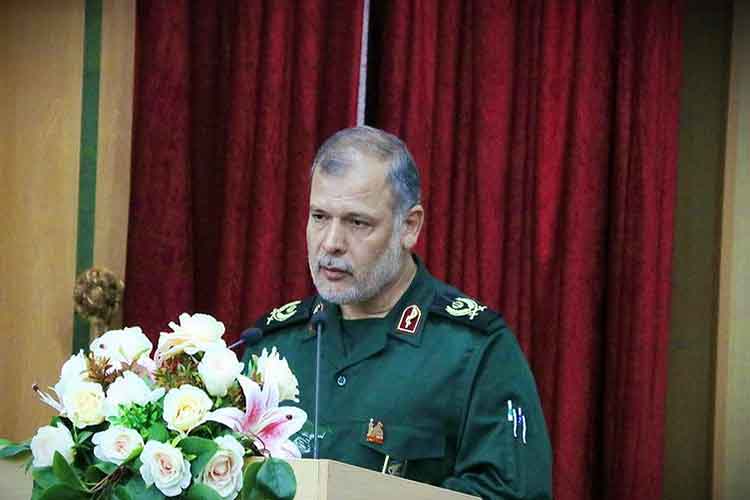 فرماندهان بسیج در تمام عرصه&zwnj;های حساس جلودار باشند