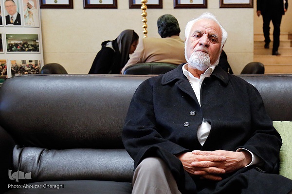 مسئله فلسطین باید از محوریت عربی خارج شود 